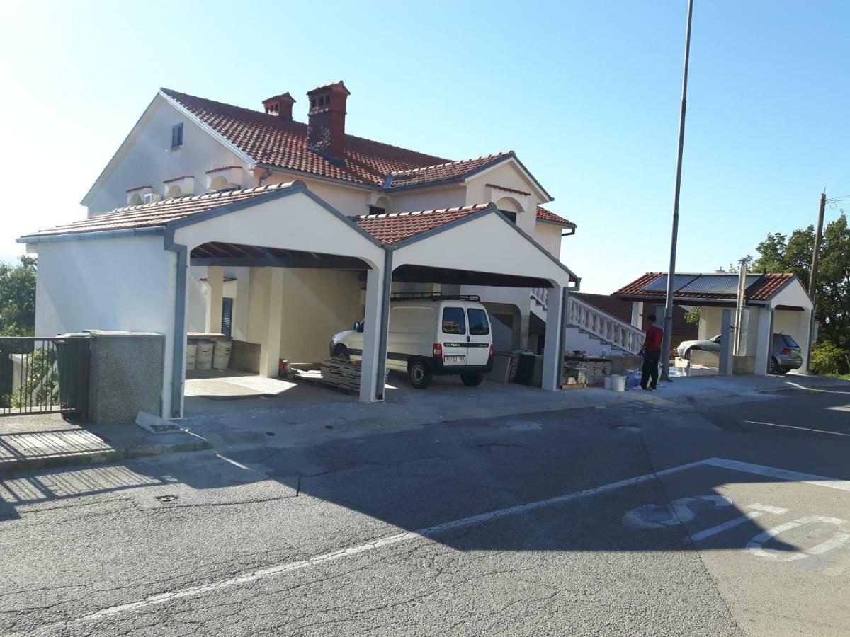 Apartments Skulin Novi Vinodolski Exterior foto